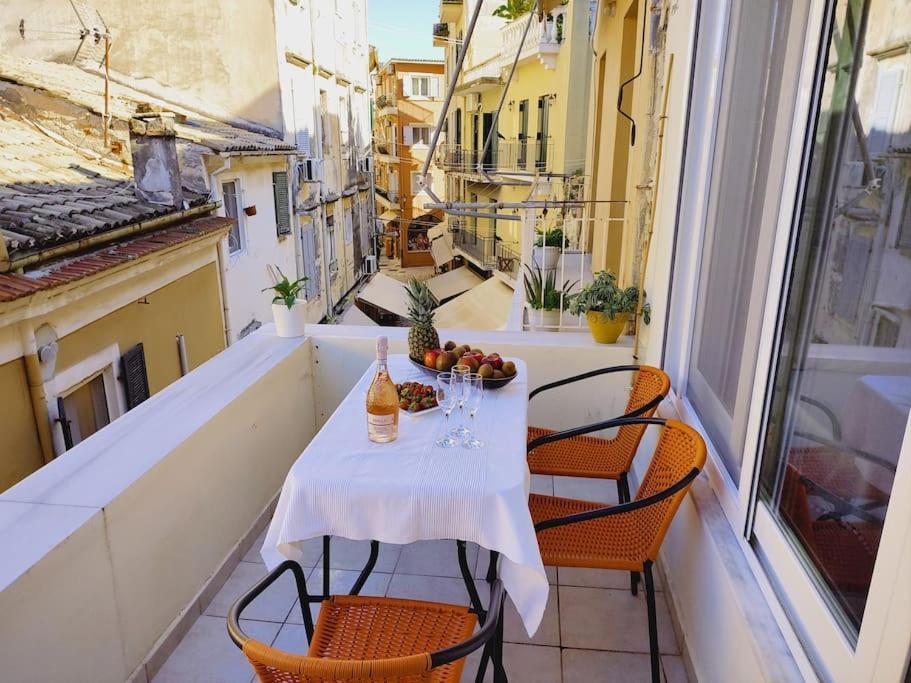 Mary'S Bright Apartment - Corfu Old Town 外观 照片