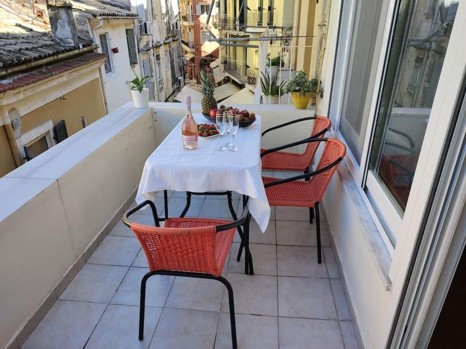 Mary'S Bright Apartment - Corfu Old Town 外观 照片